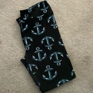 Gently used Lularoe leggings